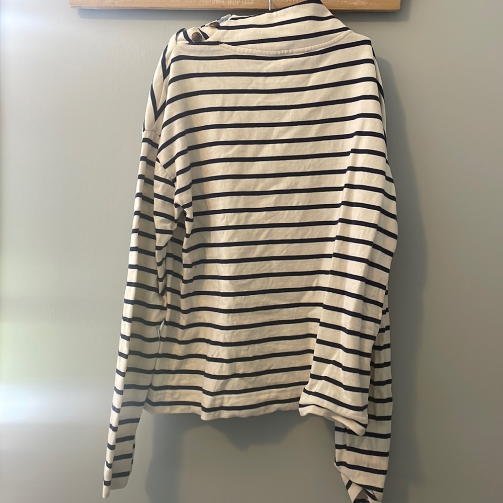 Long sleeve, mock turtleneck sweater from Vineyard Vines. Striped